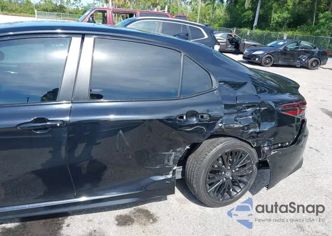 2022 Toyota Camry Se Nightshade Edition z USA, uszkodzony, nr VIN 4T1T11AK0NU044270